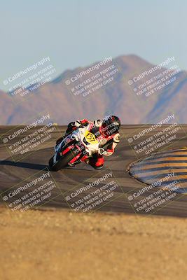 media/Dec-16-2023-CVMA (Sat) [[bb38a358a2]]/Race 13 Amateur Supersport Middleweight/